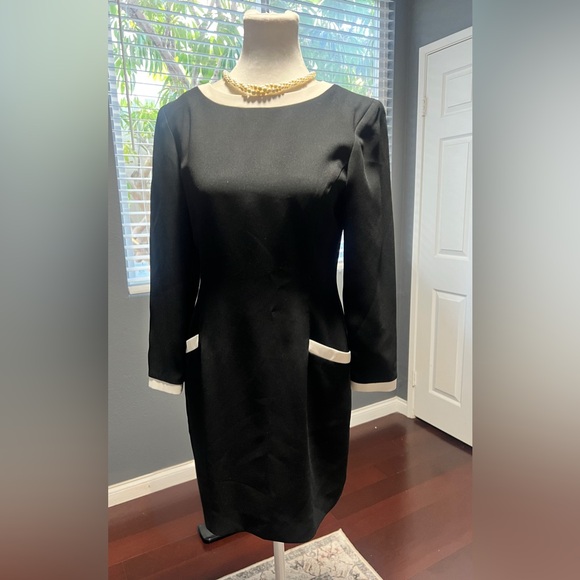 Ann Taylor Dresses & Skirts - Vintage Petite Ann Taylor Black Dress with White Accents and Pockets. 6P